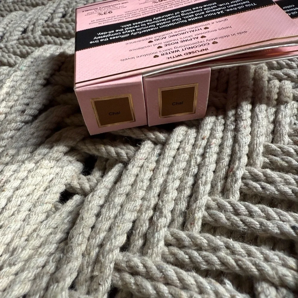 Too Faced set each